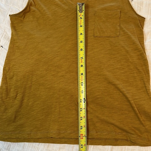 Madewell Tank w/ Front Pocket Size Small - Picture 7 of 8